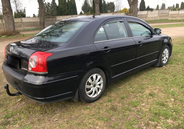 Toyota Avensis cena 13900 przebieg: 297000, rok produkcji 2006 z Świdwin małe 67